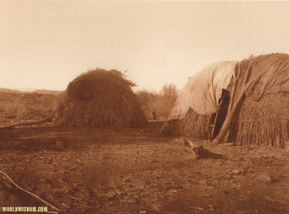 "Apache-Mohave homes" - Apache-Mohave, by Edward S. Curtis from The North American Indian Volume 2