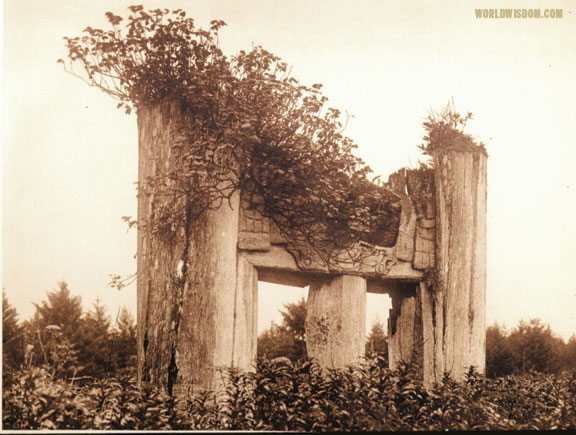 "Haida chief's tomb at Yan - Haida", by Edward S. Curtis from The North American Indian Volume 11
